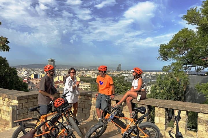 Barcelona Montjuïc E-Bike Tour: Castle, Views & Highlights