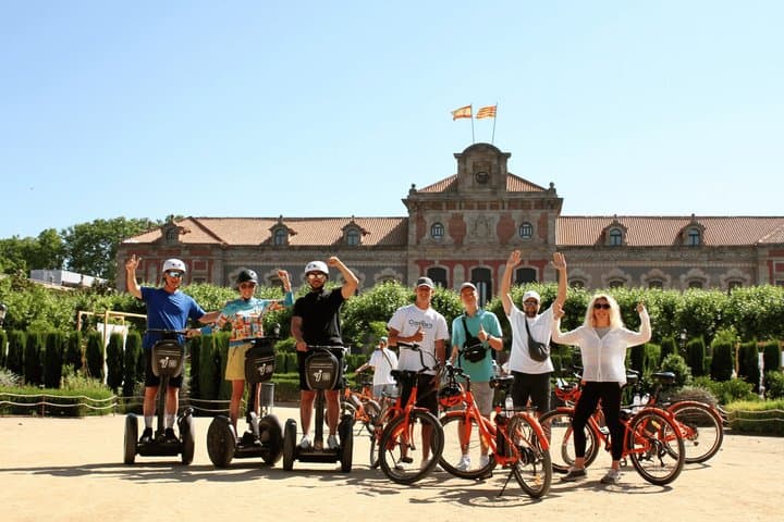 Barcelona Coast Bike or E-Bike Tour with Extra 1-Hour Rental
