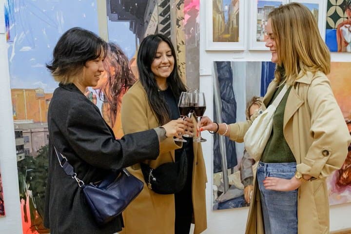 Barcelona Art & Wine: Galleries, Studios & Street Art