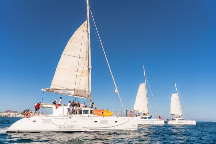 4-Hour Sailing Tour of Lobos Island from Fuerteventura