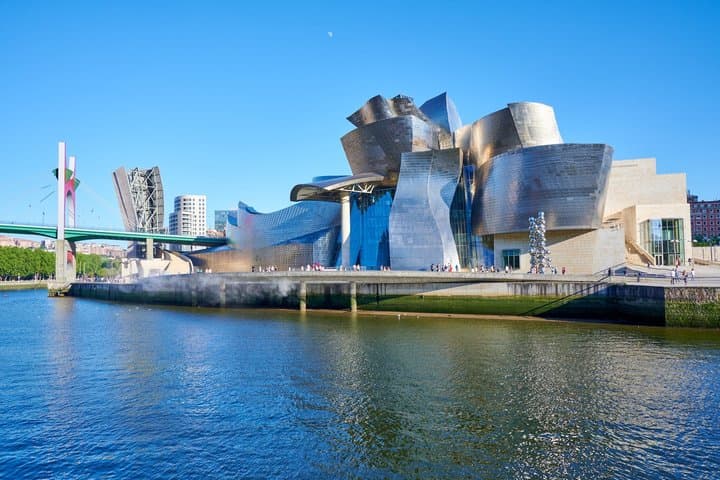 Bilbao Old Town Walking Tour, Guggenheim Museum and River Cruise