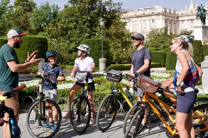 Madrid City Tour E-Bike/Regular | private/shared groups from 32€