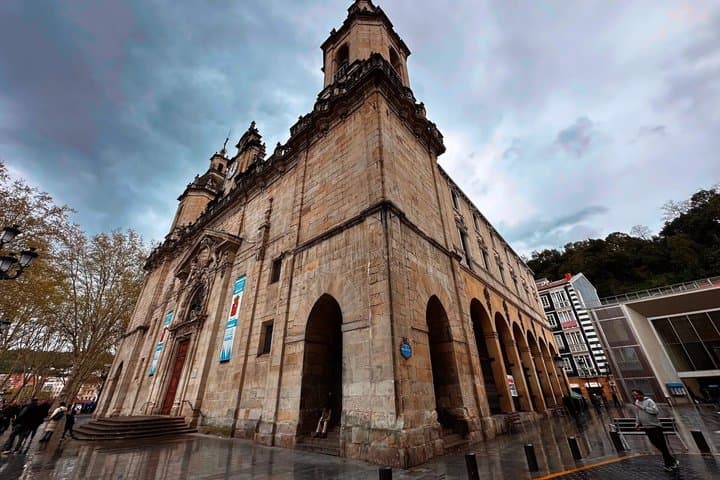 Bilbao Interactive City Tour