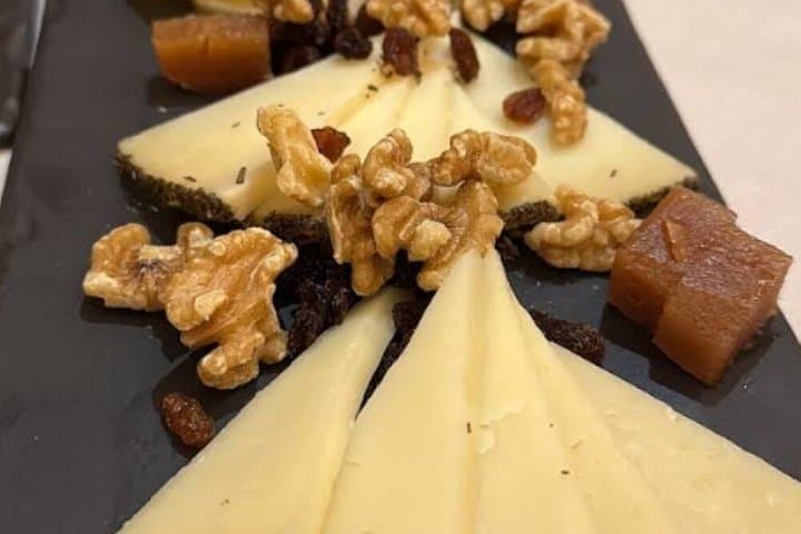Madrid Premium Private Tapas & Wine Experience