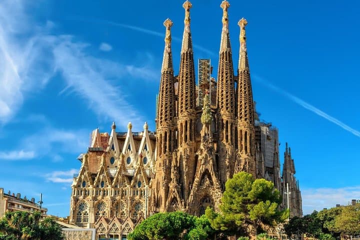 Barcelona Private Transfer from Cruise Terminal to City Center