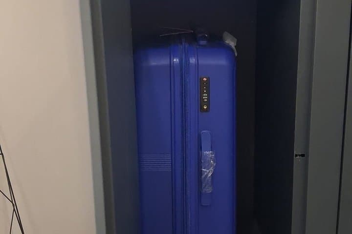Lockers Point Safe Luggage Storage in El Campello
