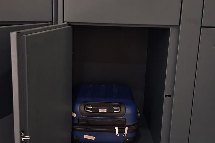 Lockers Point Safe Luggage Storage in El Campello