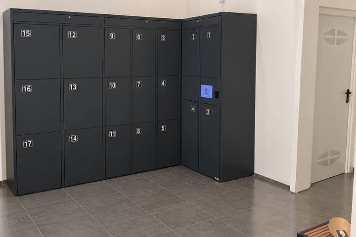 Lockers Point Safe Luggage Storage in El Campello