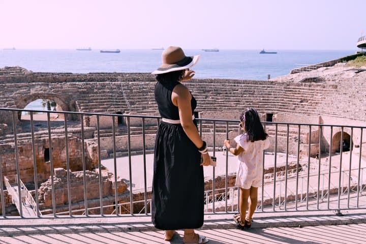 Private Tarragona and Sitges Tour with Hotel pick-up from Barcelona