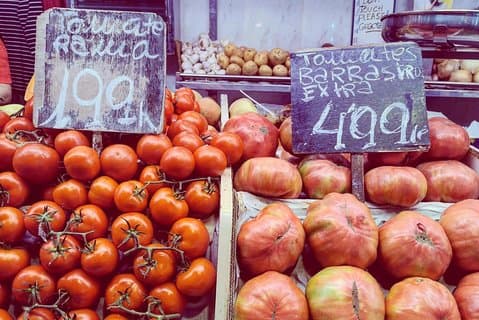 Sant Antoni Market tour with Catalan traditional breakfast