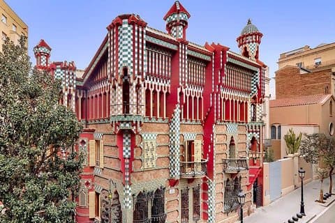 Private Tour Casa Vicens & Park Güell Tour with Official Guide