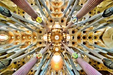 Sagrada Familia: Small Group Tour, hotel pick-up with Fast-Track