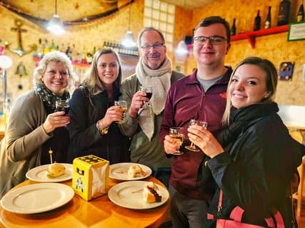 The most complete Food & Drink tasting tour of Barcelona in traditional taverns