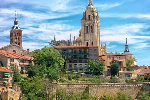 Private Tour Ávila - Segovia from Madrid with Tapas Route