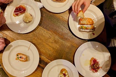 Join us on this historic walking tour and enjoy local Spanish food during 3 distinct stops.