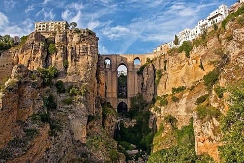 Ronda and the white village of Setenil private tour from Granada