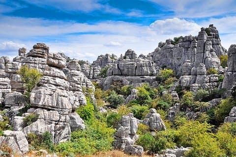 Torcal de Antequera hiking tour from Malaga by MALAGA ACTIVA TOURS.