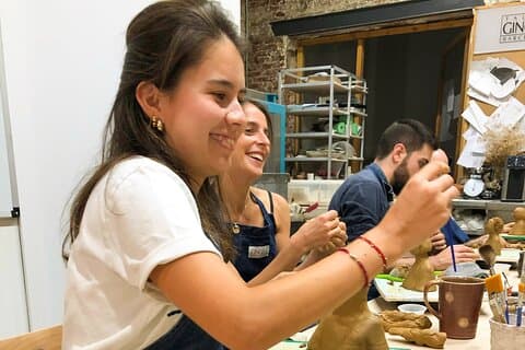 Team Building Through Craft
We open our artisan ceramics studio in downtown Barcelona for creative team building activities.
