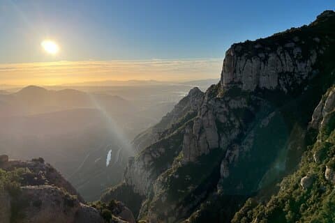 Montserrat very early: Hiking, Abbey, very small group
