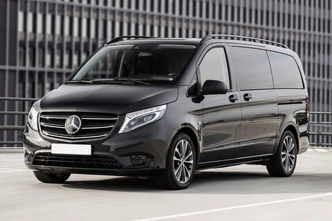 Automobiles completely adapted to your needs, we have child seats and boosters