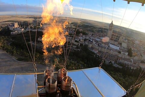 Balloon ride in Segovia with optional transportation from Madrid