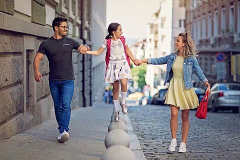 Valencia Family Discovery Private Tour - Squares & Gardens
