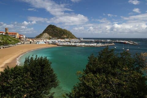 Private Tour to Zumaia, Zarautz and Getaria from San Sebastian