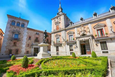Madrid Walking Tour: Sol, Plaza Mayor, Royal Palace, Gran Via