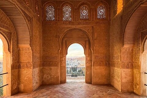 Private Alhambra Tour + Nasrid Palaces (Optional Tickets)