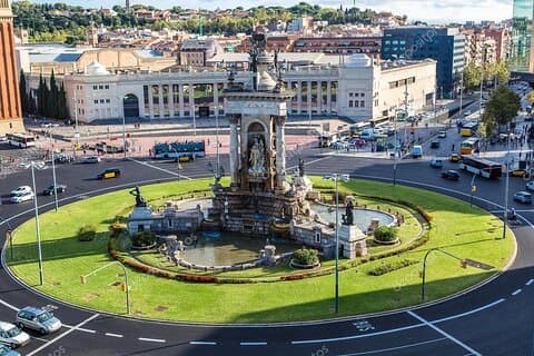 Comfortable Transfer from Barcelona City Center to Airport