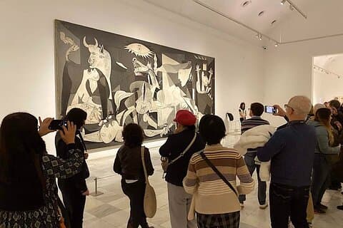 Prado and Reina Sofia skip the line and private visit