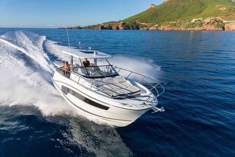 Private tour on motor yacht
