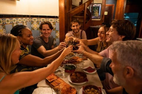 Barcelona Gothic Quarter VIP Tapas and Wine Tour