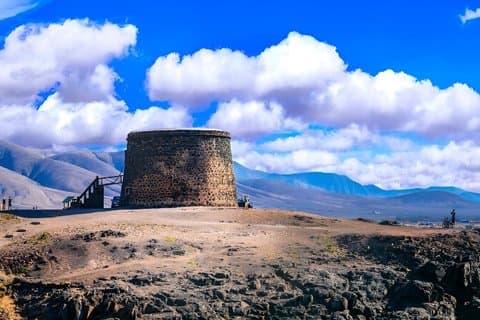 North Fuerteventura : Visit El Cotillo, Wine and Dunes