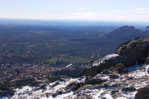 Hiking Boutique with Official Guide in Madrid