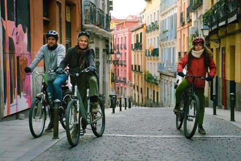 Exclusive Small Group Tour : History, Mystery and Appetizer