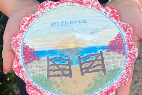Ceramic workshop in Menorca – Create your own souvenir