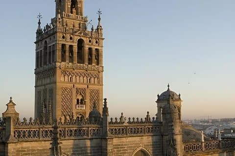 Seville Monumental + Andalusian Lunch included