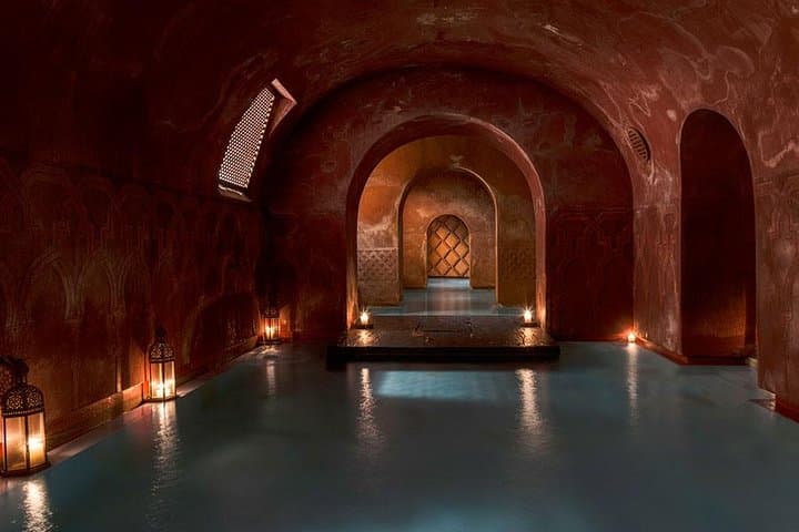 Arabian Baths and 15 min massage at Madrid's Hammam Al Ándalus