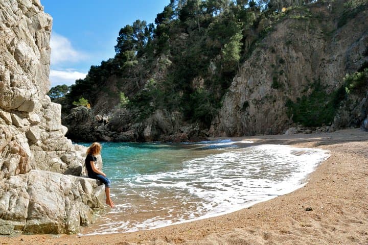 Hike and bathe in Costa Brava