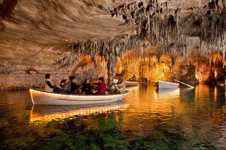 Private Tour: Mallorca Caves of Drach and Majorica Pearl Factory