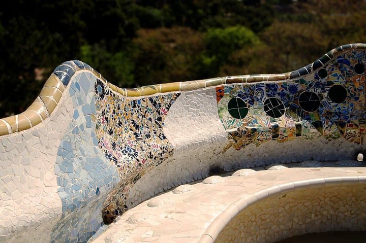 Barcelona: Park Guell Skip the Line Ticket and Guided Tour