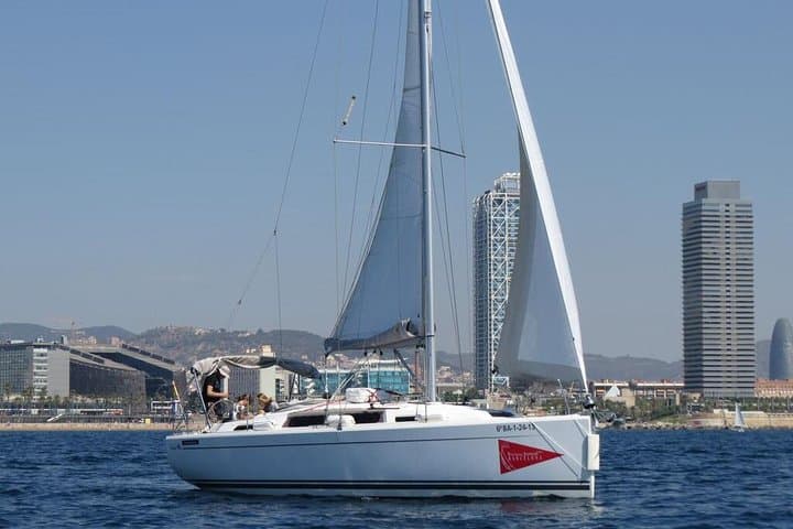 Small-Group Sailing Lesson in Barcelona