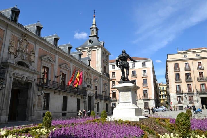Madrid Old Town - Small Group Tour (Up to 10 people)