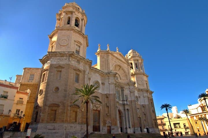 Half-Day Private Tour of Cadiz with pick up and drop off