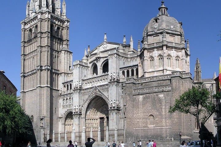 Toledo Full-Day Walking Tour with Guide from Madrid