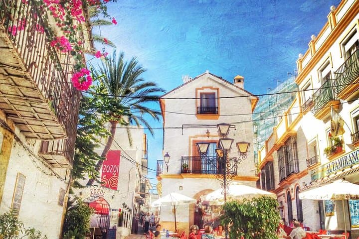 Private City Tour of Marbella and Puerto Banús with Hotel Pick-up