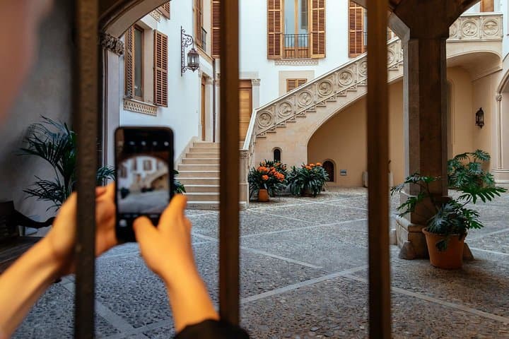 Palma de Mallorca Must-Do Family Private Tour