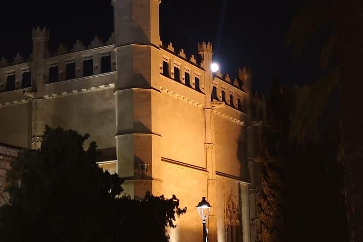 Palma's nightly charm and delicious local snacks