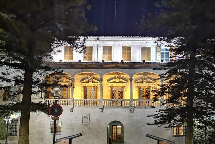 Palma's nightly charm and delicious local snacks